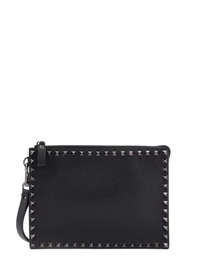 Valentino Garavani Rockstud Clutch In Black