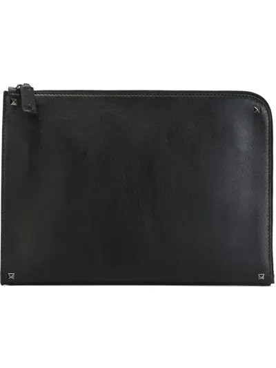 Valentino Garavani Rockstud Clutch In Black