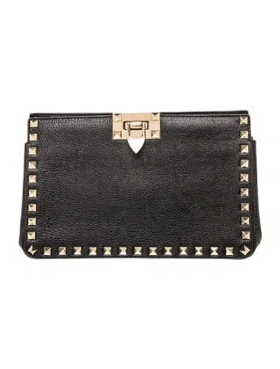Pre-owned Valentino Garavani Rockstud Clutch In Black