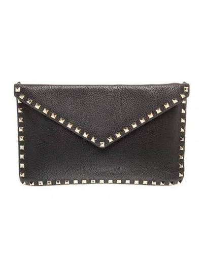 Pre-owned Valentino Garavani Rockstud Clutch In Black