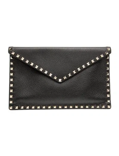 Pre-owned Valentino Garavani Rockstud Clutch In Black