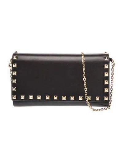 Pre-owned Valentino Garavani Rockstud Clutch In Black
