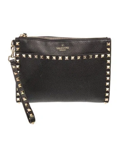 Pre-owned Valentino Garavani Rockstud Clutch In Black