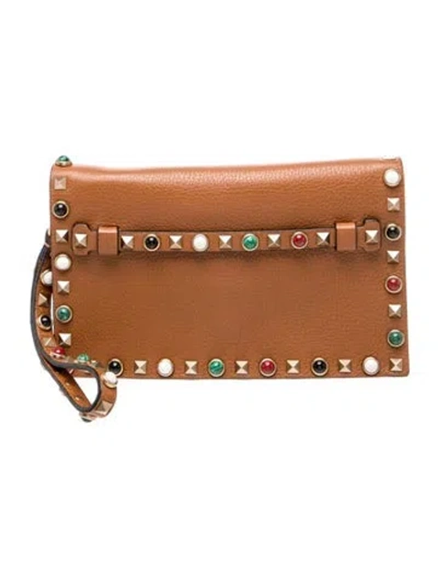 Pre-owned Valentino Garavani Rockstud Clutch In Brown