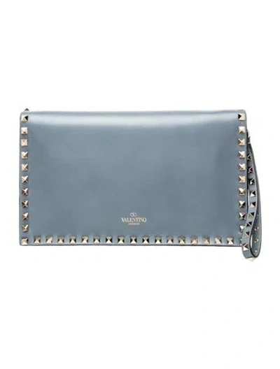 Pre-owned Valentino Garavani Rockstud Clutch Medium In Blue