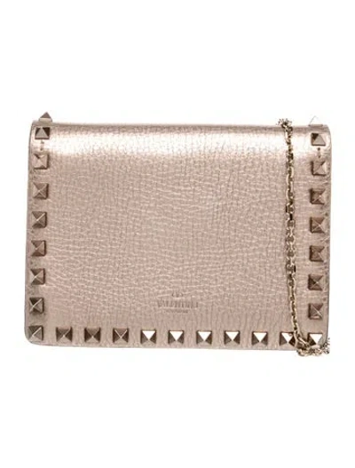 Pre-owned Valentino Garavani Rockstud Clutch Mini In Silver