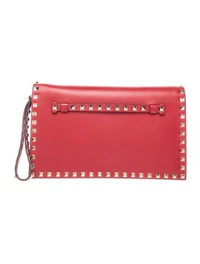 Pre-owned Valentino Garavani Rockstud Clutch In Red
