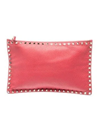 Pre-owned Valentino Garavani Rockstud Clutch In Red