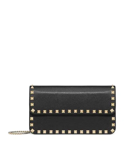 Valentino Garavani Rockstud Clutch With Chain In Black