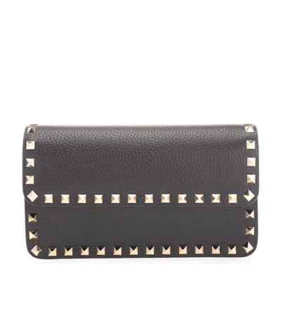 Valentino Garavani Rockstud Crossbody Bag In Black