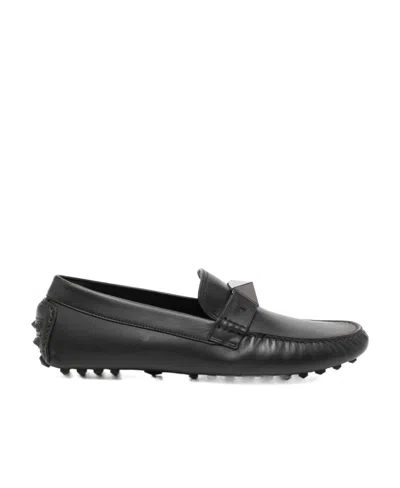 Valentino Garavani Rockstud Embellished Driver Shoes In Black