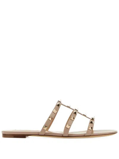 Valentino Garavani The Rockstud Leather Sandals In Ivory