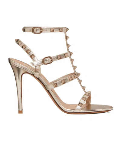 Valentino Garavani Rockstud-embellished Sandals In Nude