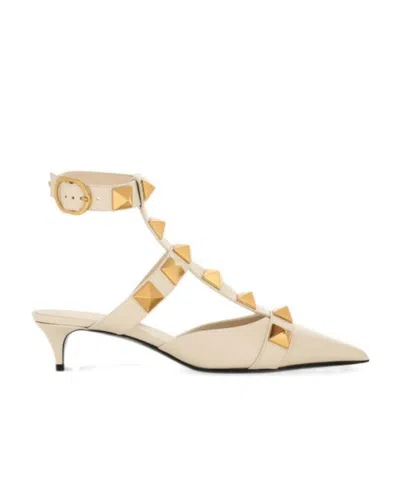 Valentino Garavani Rockstud-embellishment Pointed-toe Pumps In Pink