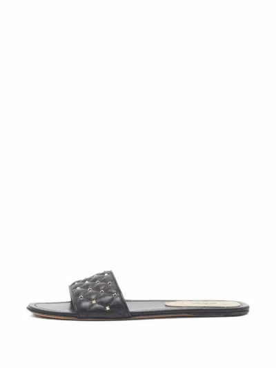 Pre-owned Valentino Garavani Rockstud Flat Sandals In Black