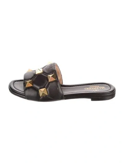 Pre-owned Valentino Garavani Rockstud Flat Slide Rockstud Accents Slides In Black