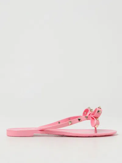 Valentino Garavani Rockstud Flip-flops In Rubber With Studs In Pink