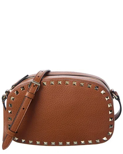 Valentino Garavani Valentino Rockstud Grainy Leather Camera Bag In Brown
