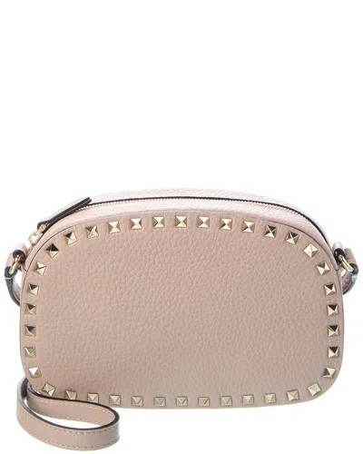 VALENTINO GARAVANI VALENTINO ROCKSTUD GRAINY LEATHER CAMERA BAG