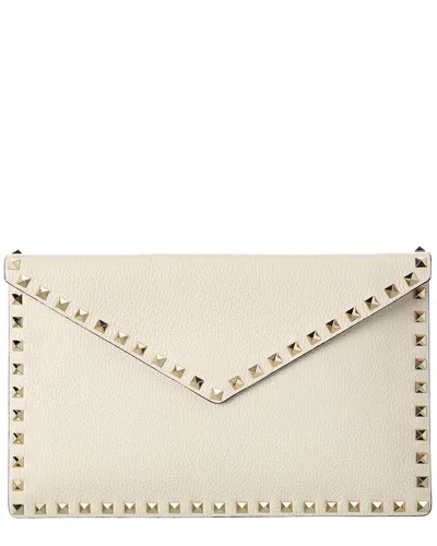 Valentino Garavani Valentino Rockstud Grainy Leather Pouch In Neutral