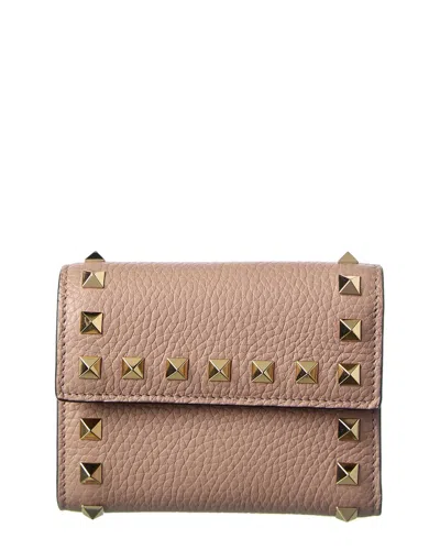 Valentino Garavani Valentino Rockstud Grainy Leather Trifold Wallet In Pink