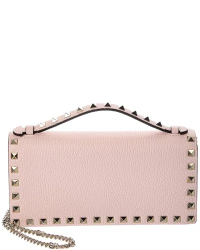 Valentino Garavani Valentino Rockstud Grainy Leather Wallet On Chain In Pink