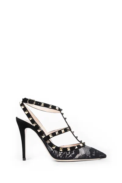Valentino Garavani Valentino Rockstud 100 Lace And Suede Pumps In Black