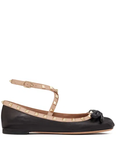 Valentino Garavani Rockstud Leather Flats In Black