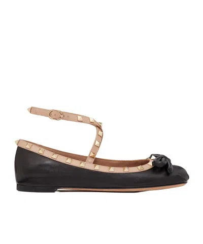 VALENTINO GARAVANI VALENTINO GARAVANI ROCKSTUD BOW DETAILED BALLERINA SHOES