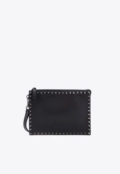 Valentino Garavani Rockstud Leather Clutch In Black