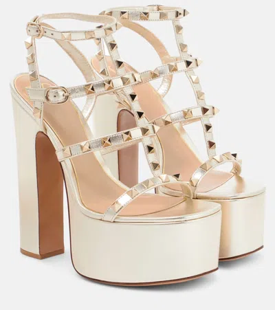 Valentino Garavani Rockstud Leather Platform Sandals In Metallic