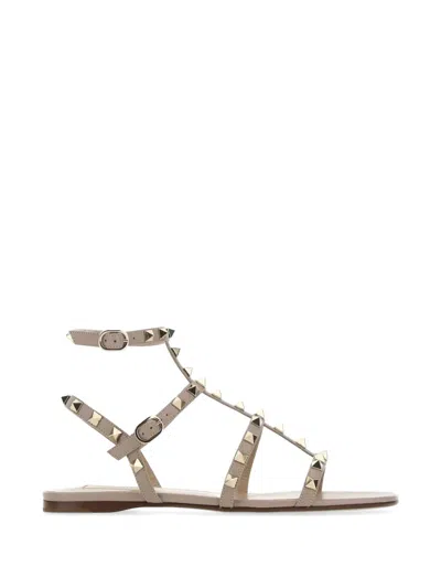 Valentino Garavani Rockstud Leather Sandals In Gray