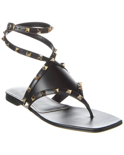 Valentino Garavani Valentino Rockstud Leather Thong Sandal In Black