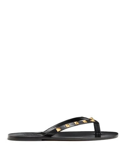 VALENTINO GARAVANI ROCKSTUD LEATHER THONG SANDALS