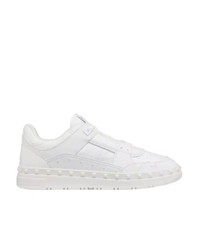 VALENTINO GARAVANI VALENTINO GARAVANI FREEDOTS LACE-UP SNEAKERS