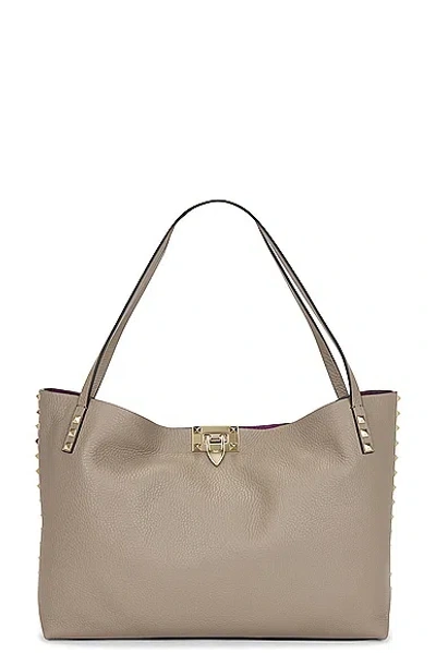 Valentino Garavani Rockstud Medium Tote Bag In Moon Taupe & Prune