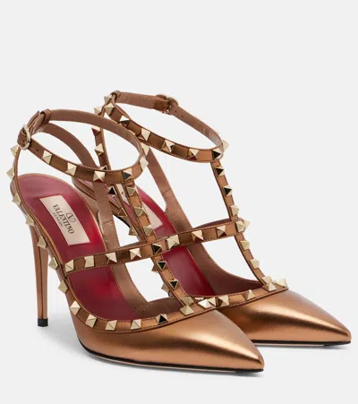 Valentino Garavani 100mm Rockstud Metallic Leather Ankle-strap Pumps In Gold