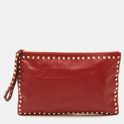 Pre-owned Valentino Garavani Rockstud Oversized Red Leather Wristlet Zip Pouch