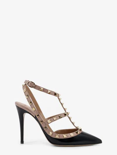 Valentino Garavani Rockstud Patent Leather Pumps With Iconic Studs In Black