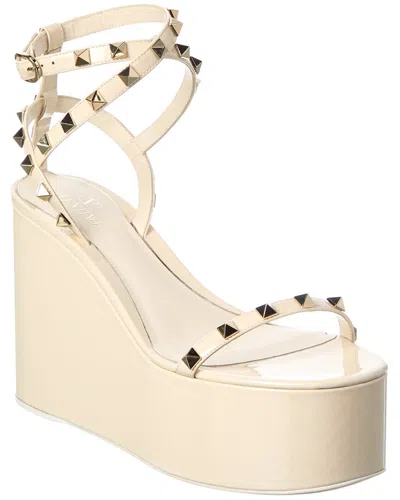 Valentino Garavani Valentino Rockstud Patent Sandal In Neutral