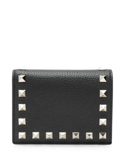 Valentino Garavani Rockstud Pebbled Wallet In Pattern