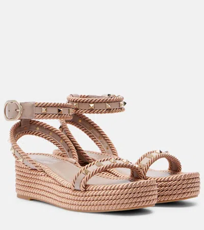 VALENTINO GARAVANI ROCKSTUD PLATFORM SANDALS