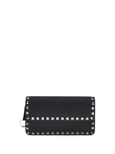 Valentino Garavani Rockstud Pochette With Chain