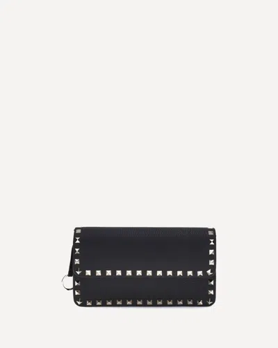 Valentino Garavani Rockstud Pochette With Chain In Black