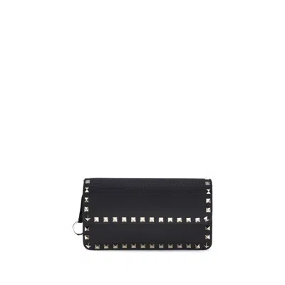 Valentino Garavani Rockstud Pochette With Chain In Black