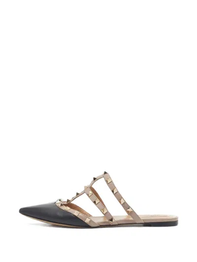 Pre-owned Valentino Garavani Rockstud Pointed-toe Mules In 黑色