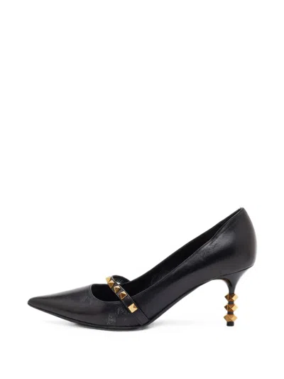 Pre-owned Valentino Garavani Rockstud Pointed-toe Pumps In Black