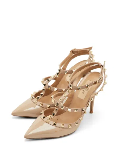 Pre-owned Valentino Garavani Rockstud Pointed-toe Pumps In Neutral