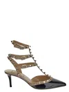 Valentino Garavani Two-tone Leather Rockstud Pumps In Black