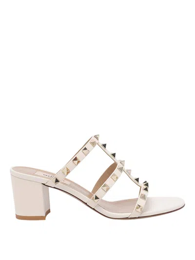 Valentino Garavani Rockstud Pump Sandals In White